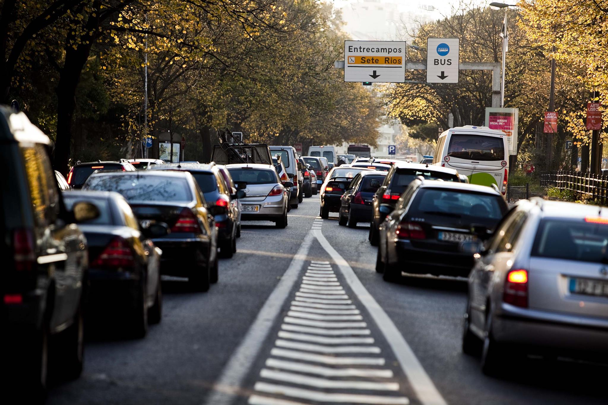 Lisboa. Restrições a carros antigos em Lisboa são "mais ficção que realidade", diz pai da medida