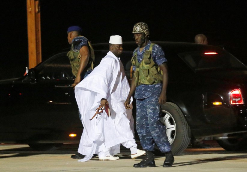 Ex-Presidente Jammeh este sábado, ao deixar a Gâmbia para o exílio na Guiné Equatorial