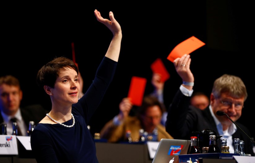 A liderança da AfD no congresso em Estugarda: o partido está dividido