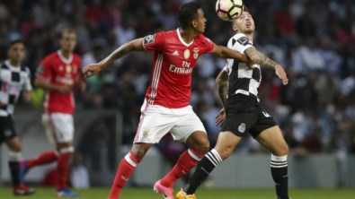 Benfica fecha campeonato com empate no último minuto