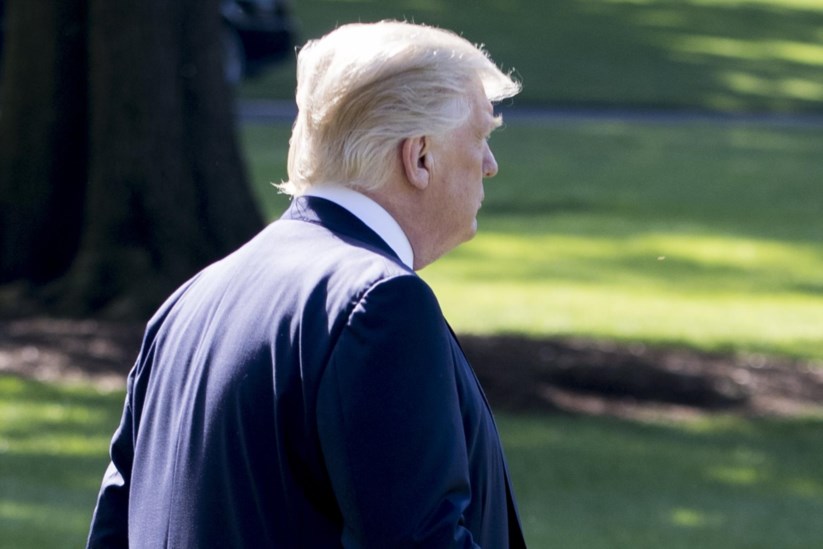 Donald Trump foi acusado pelo ex-director do FBI de ter tentado travar a investigação