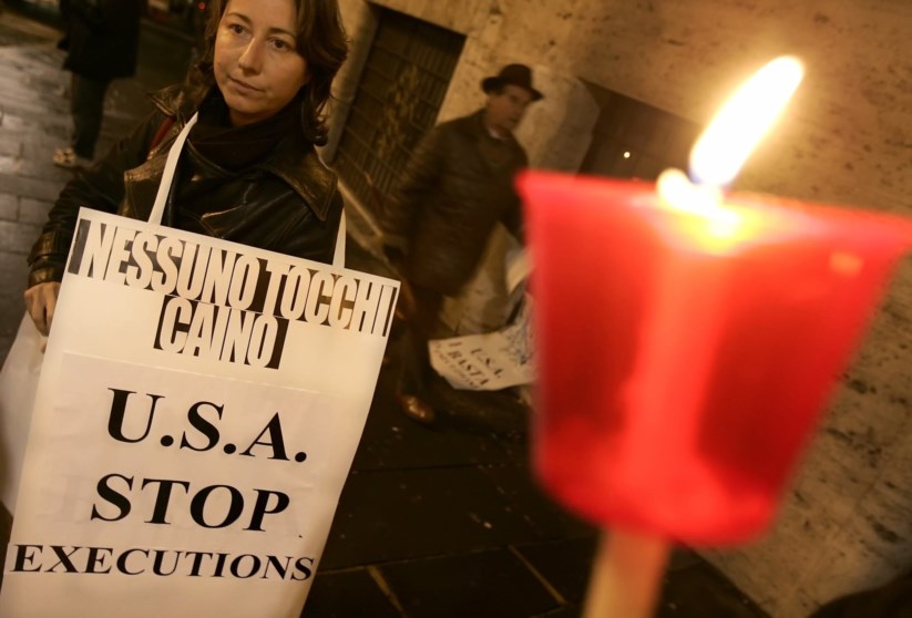 Activistas da Amnestia International protestam contra a pena de morte nos EUA