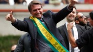 Bolsonaro diz que foi o PT que atirou contra a caravana de Lula