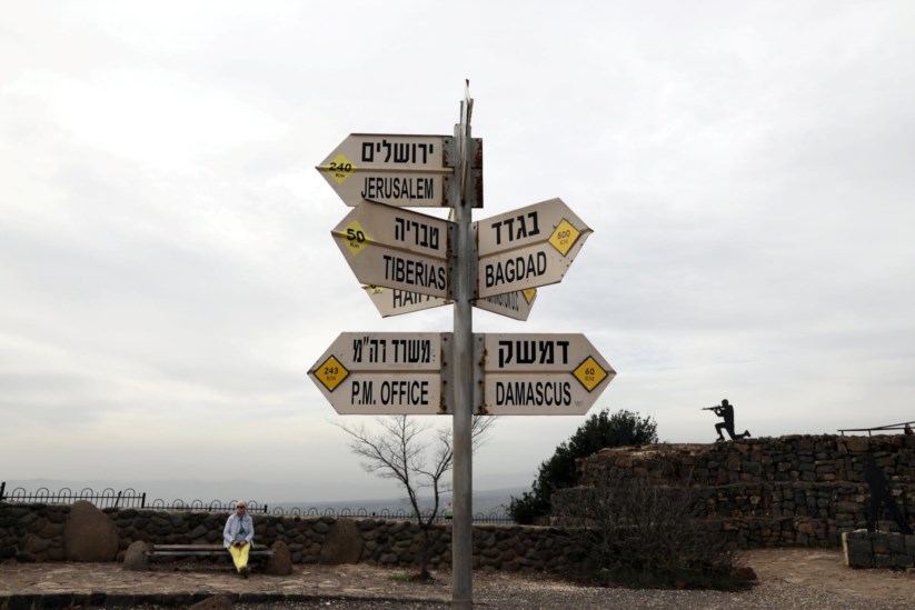 Posto de observação israelita nos Montes Golã, com vista para a Síria