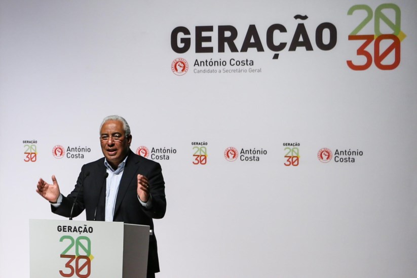 António Costa apresentou moção em Portimão