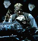 CINEROAD ○ Crítica de Cinema: DARK CITY - CIDADE MISTERIOSA (1998)